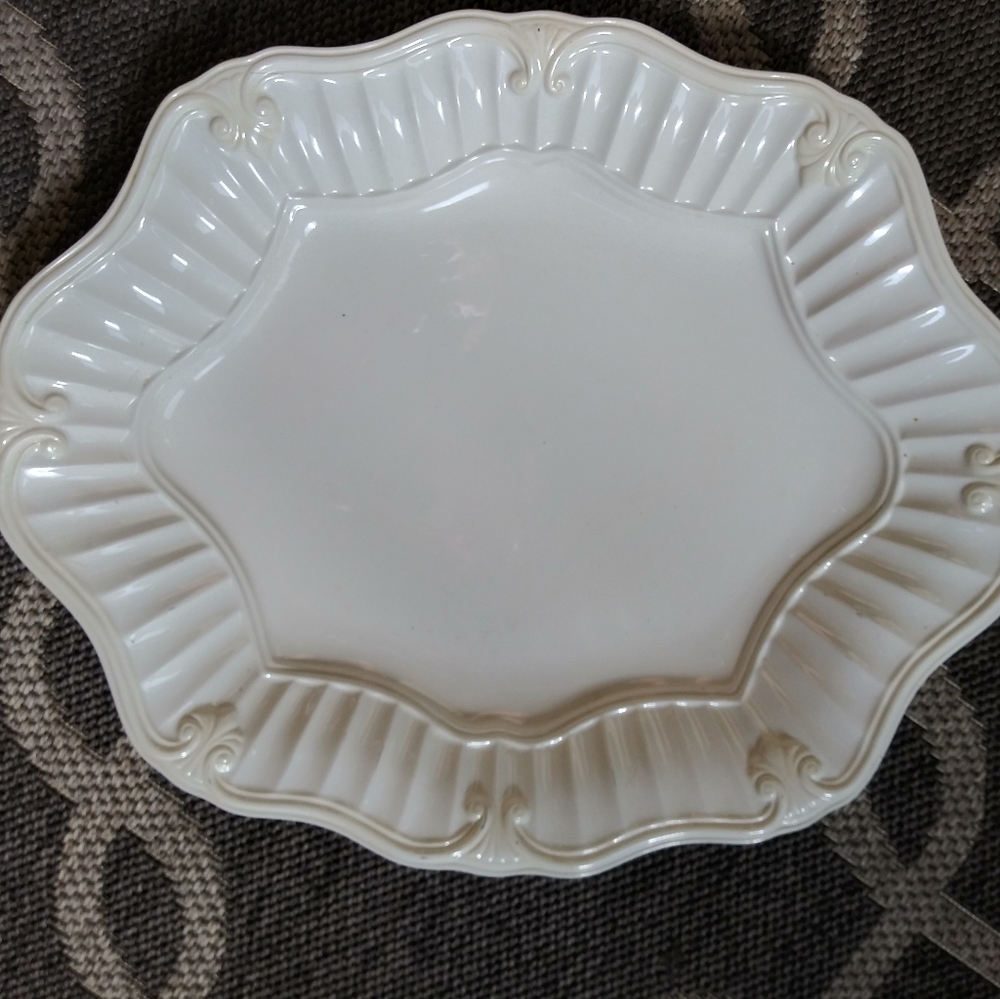 LENOX Butlers Closet Platter
